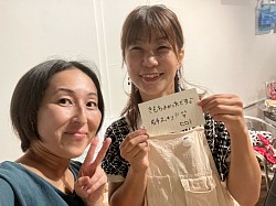 出店者さんもハンドマッサージ受けてくれたよ
